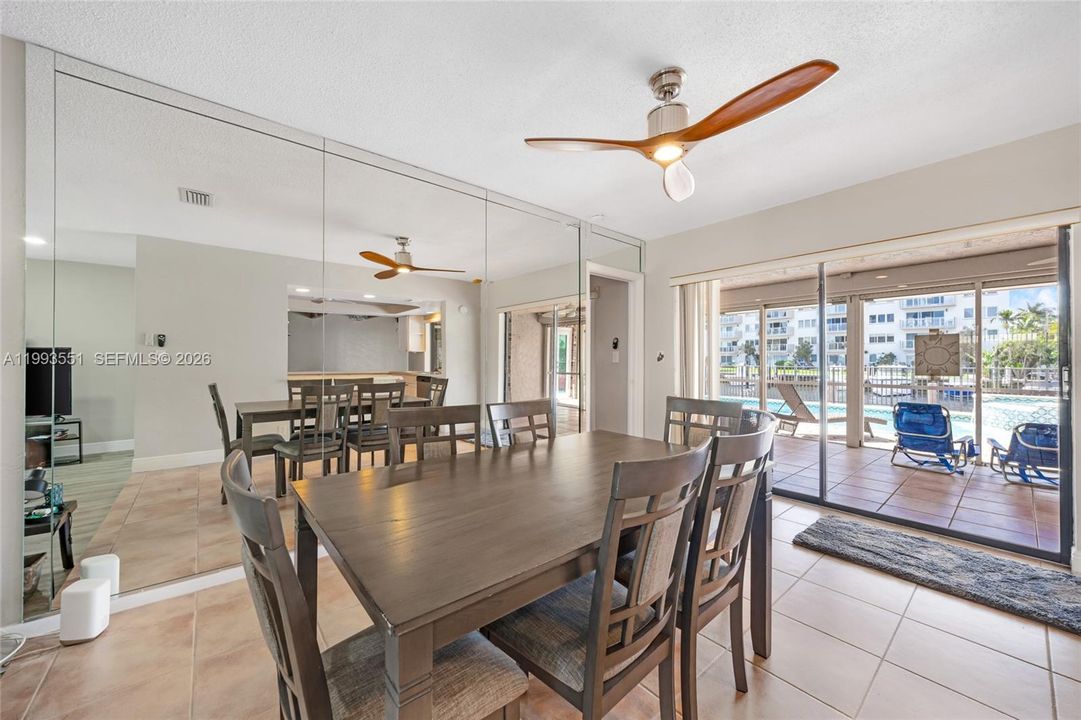 В аренду: $7,000 (3 спален, 2 ванн, 2077 Квадратных фут)