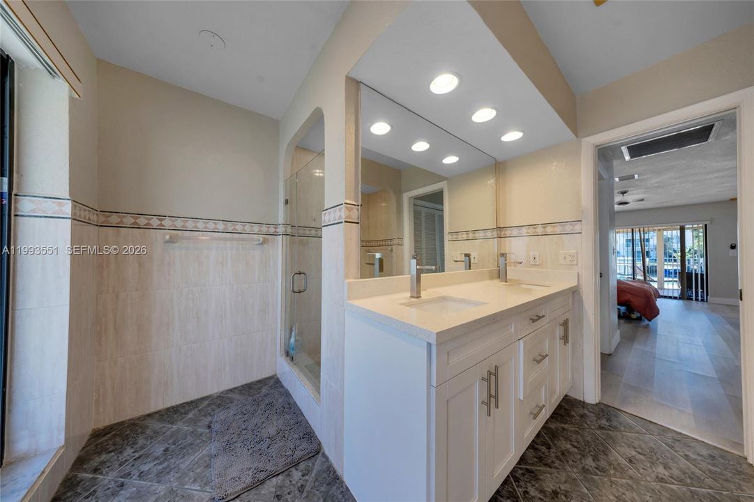 В аренду: $7,000 (3 спален, 2 ванн, 2077 Квадратных фут)