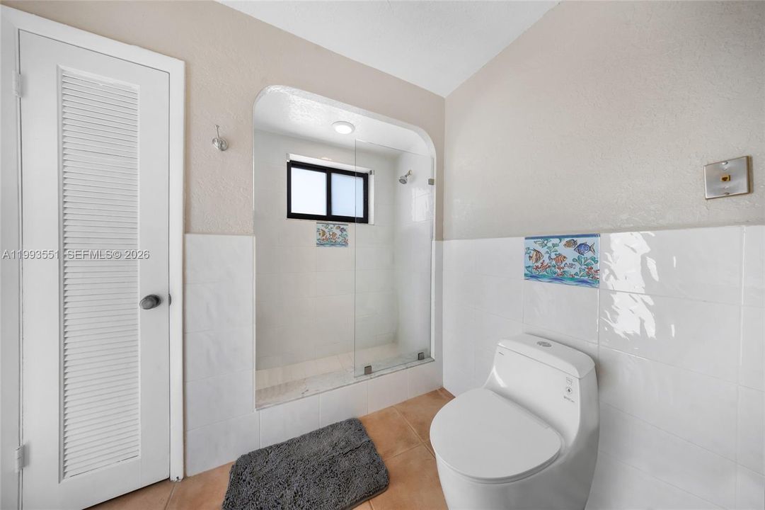 В аренду: $7,000 (3 спален, 2 ванн, 2077 Квадратных фут)