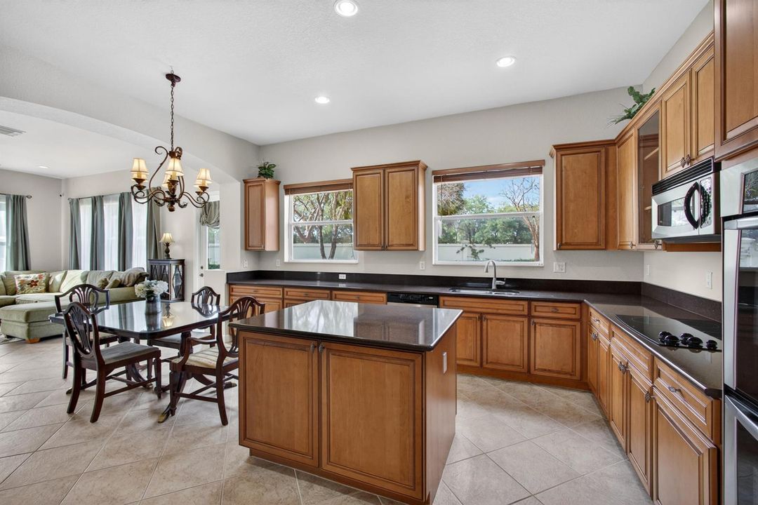 Lots of natural light in Kitchen