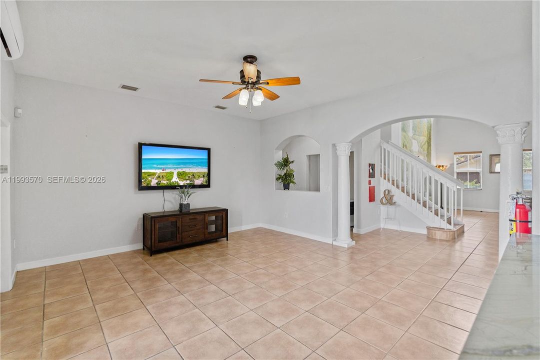 Active With Contract: $965,000 (4 beds, 4 baths, 2878 Square Feet)