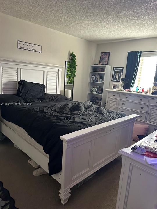 На продажу: $250,000 (2 спален, 1 ванн, 901 Квадратных фут)