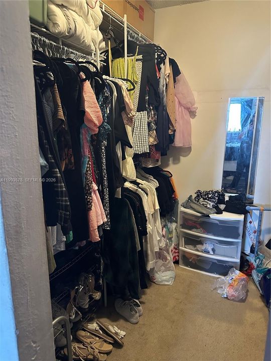 На продажу: $250,000 (2 спален, 1 ванн, 901 Квадратных фут)