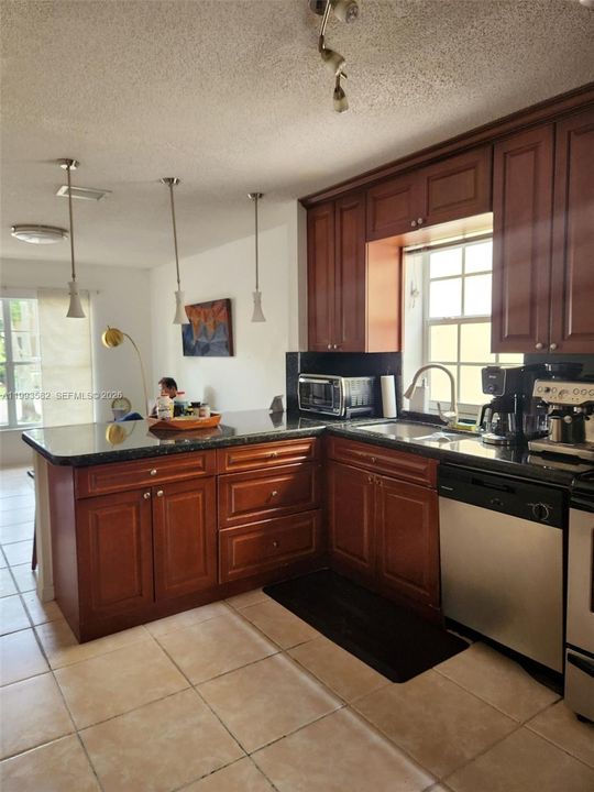 Recently Rented: $4,100 (4 beds, 2 baths, 1692 Square Feet)
