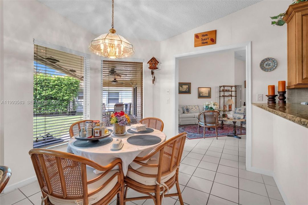 Active With Contract: $999,999 (4 beds, 3 baths, 2652 Square Feet)