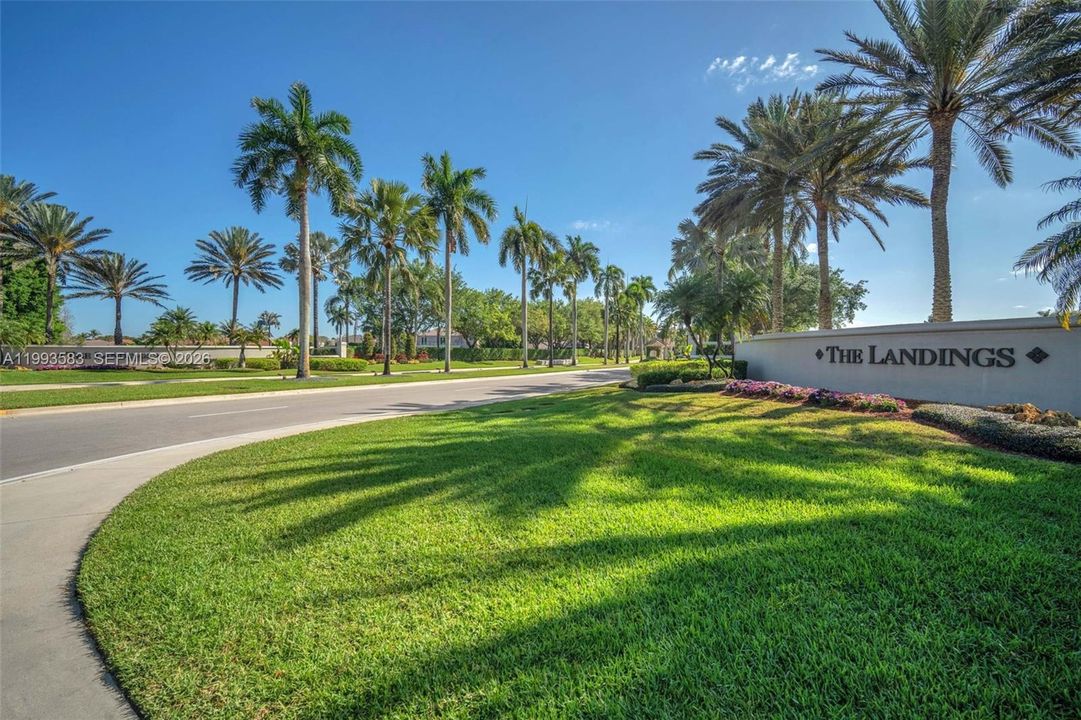 Active With Contract: $999,999 (4 beds, 3 baths, 2652 Square Feet)