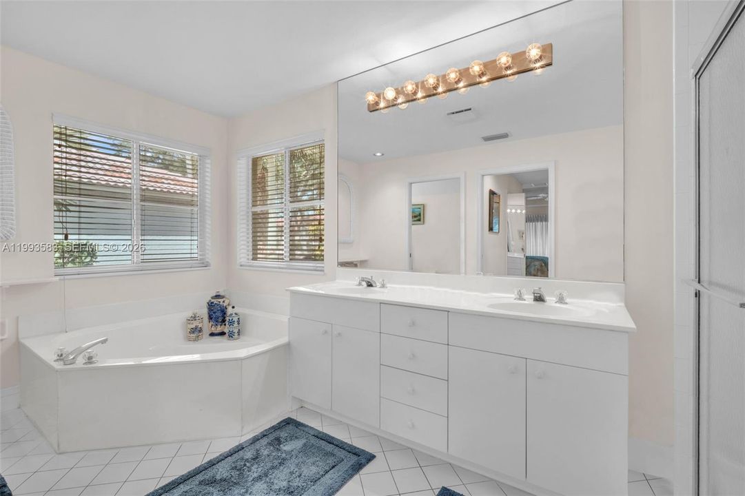 Active With Contract: $999,999 (4 beds, 3 baths, 2652 Square Feet)