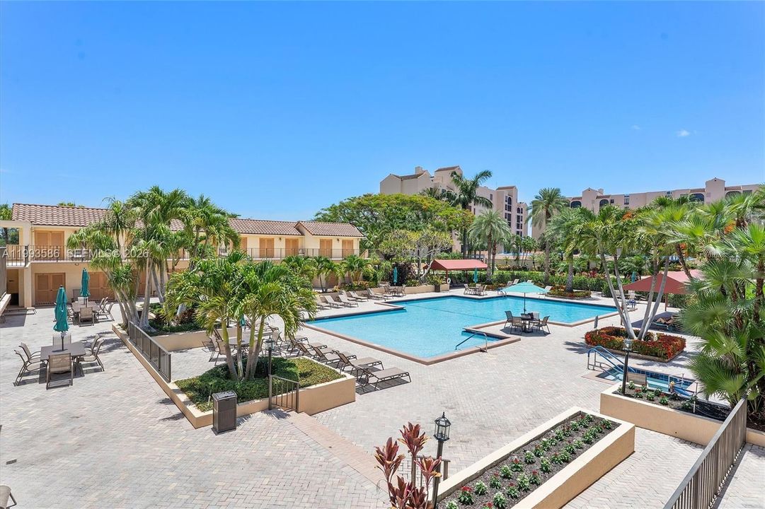For Sale: $379,000 (3 beds, 2 baths, 1870 Square Feet)