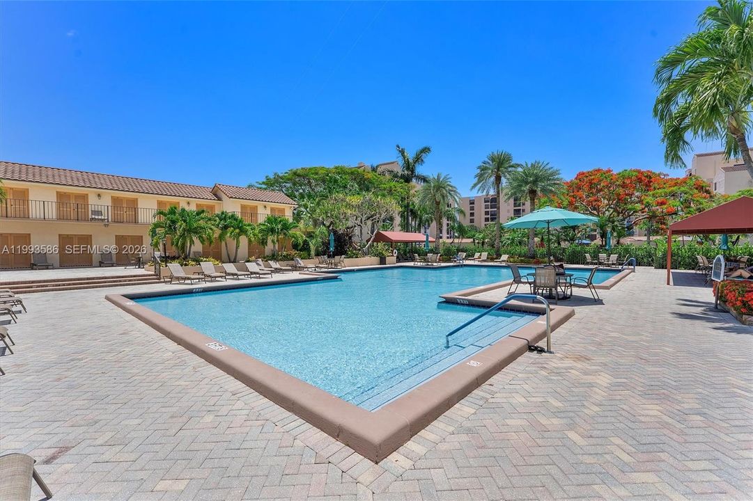 For Sale: $379,000 (3 beds, 2 baths, 1870 Square Feet)