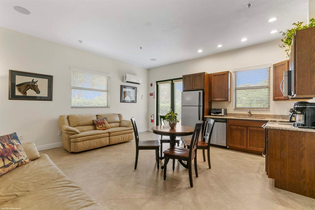 14965 Oatland Ct 034