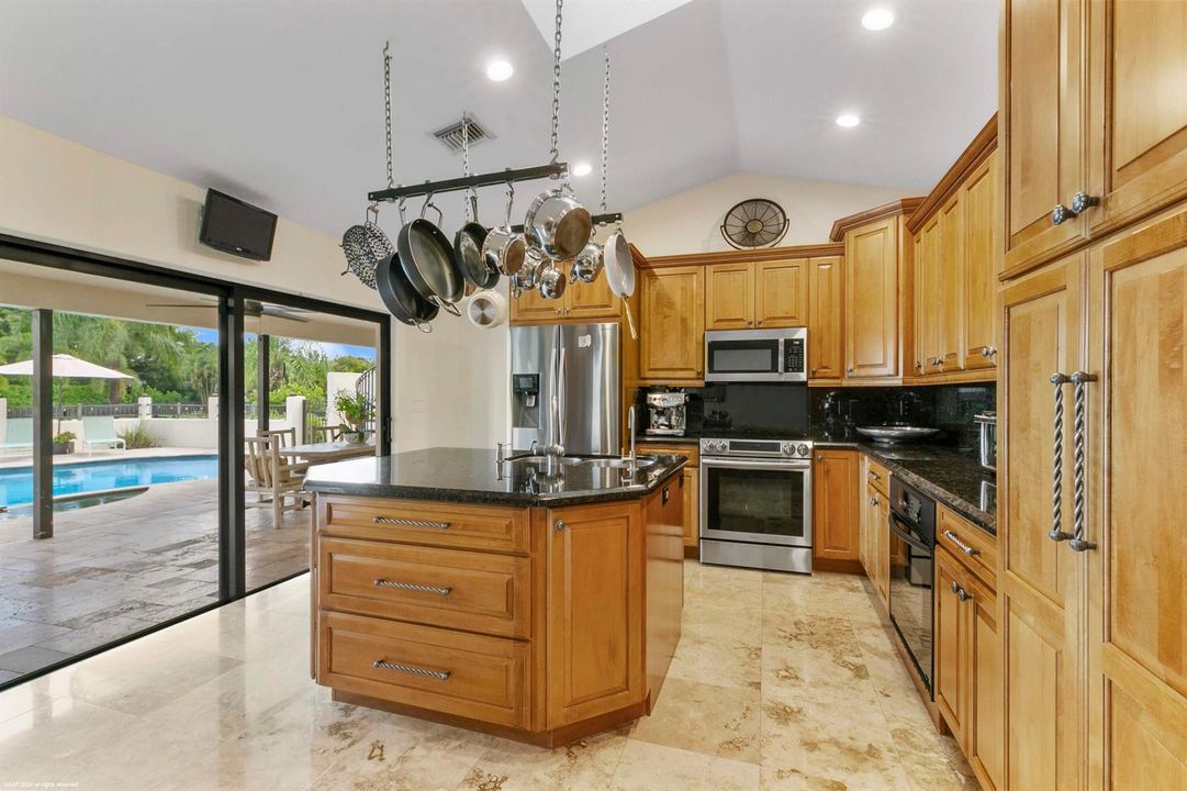 14965 Oatland Ct 028