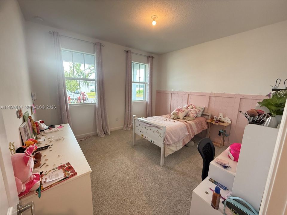 For Sale: $485,000 (4 beds, 2 baths, 2209 Square Feet)