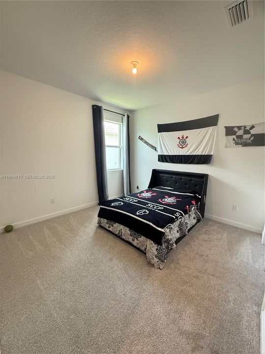 For Sale: $485,000 (4 beds, 2 baths, 2209 Square Feet)