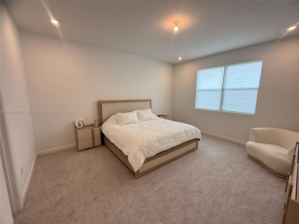 For Sale: $485,000 (4 beds, 2 baths, 2209 Square Feet)