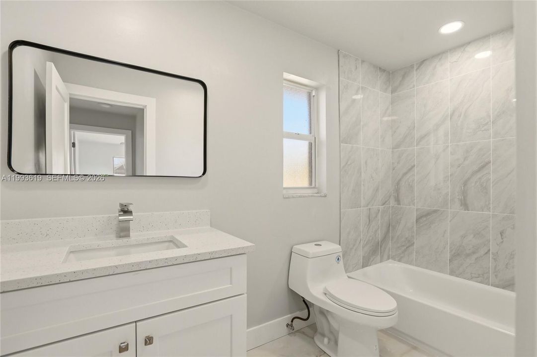 For Sale: $305,000 (3 beds, 2 baths, 1723 Square Feet)