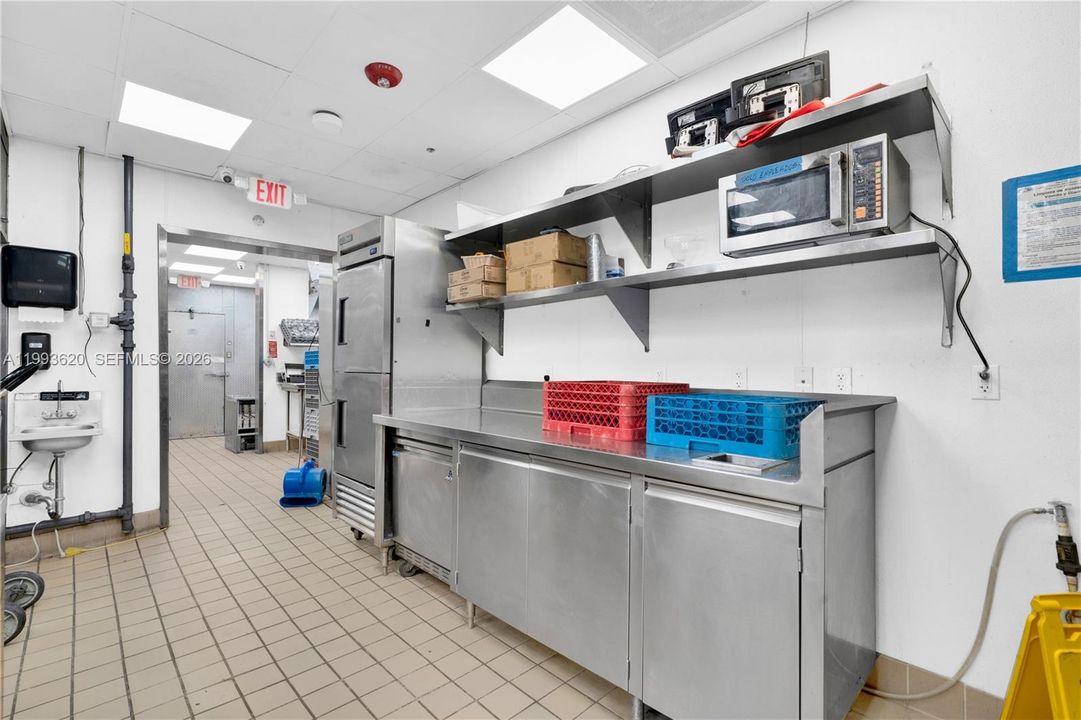 На продажу: $1,200,000 (0 спален, 0 ванн, 0 Квадратных фут)