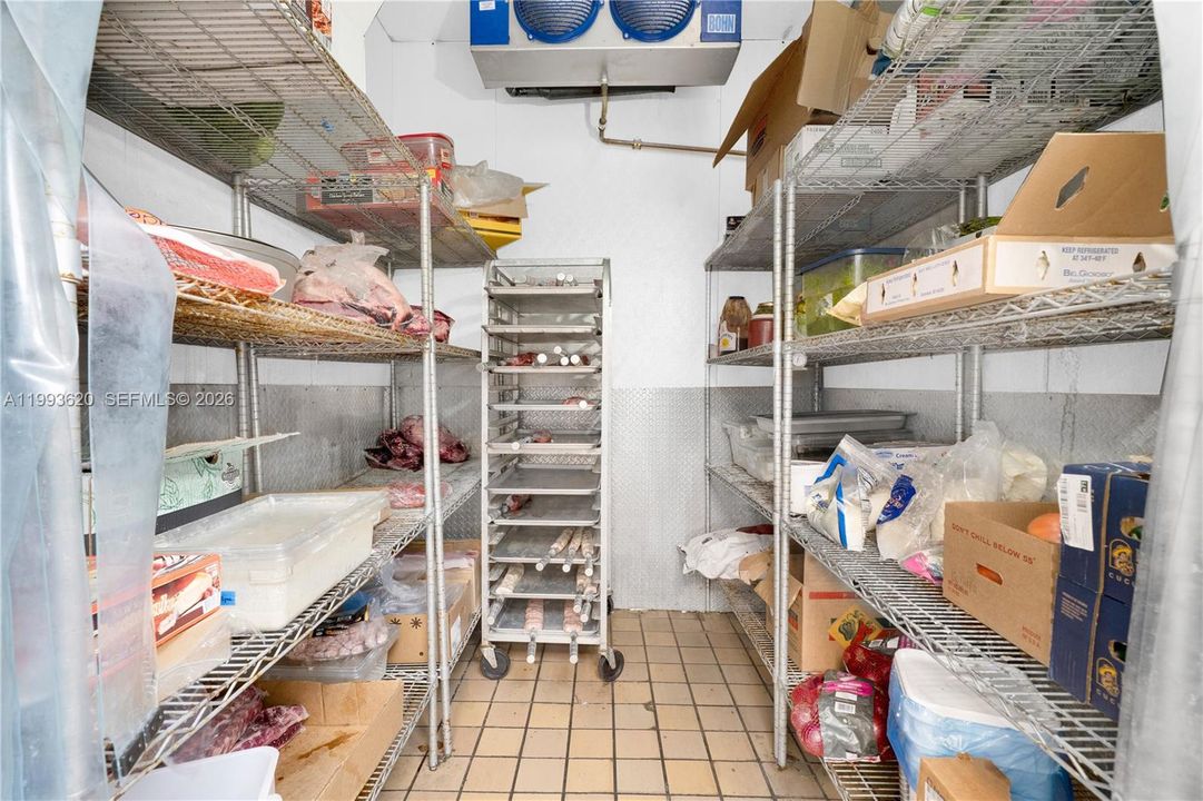 На продажу: $1,200,000 (0 спален, 0 ванн, 0 Квадратных фут)