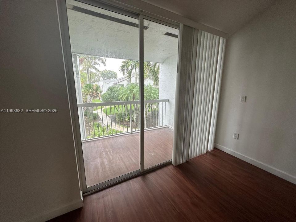 На продажу: $330,000 (1 спален, 1 ванн, 907 Квадратных фут)