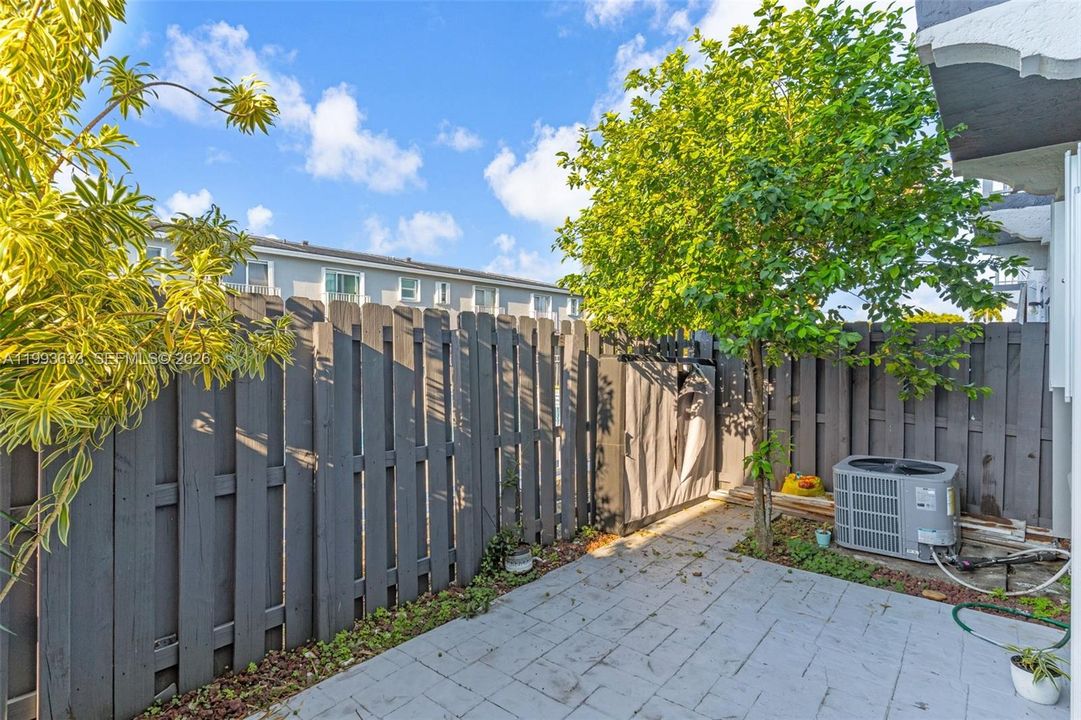 En Renta: $3,100 (3 camas, 2 baños, 1380 Pies cuadrados)