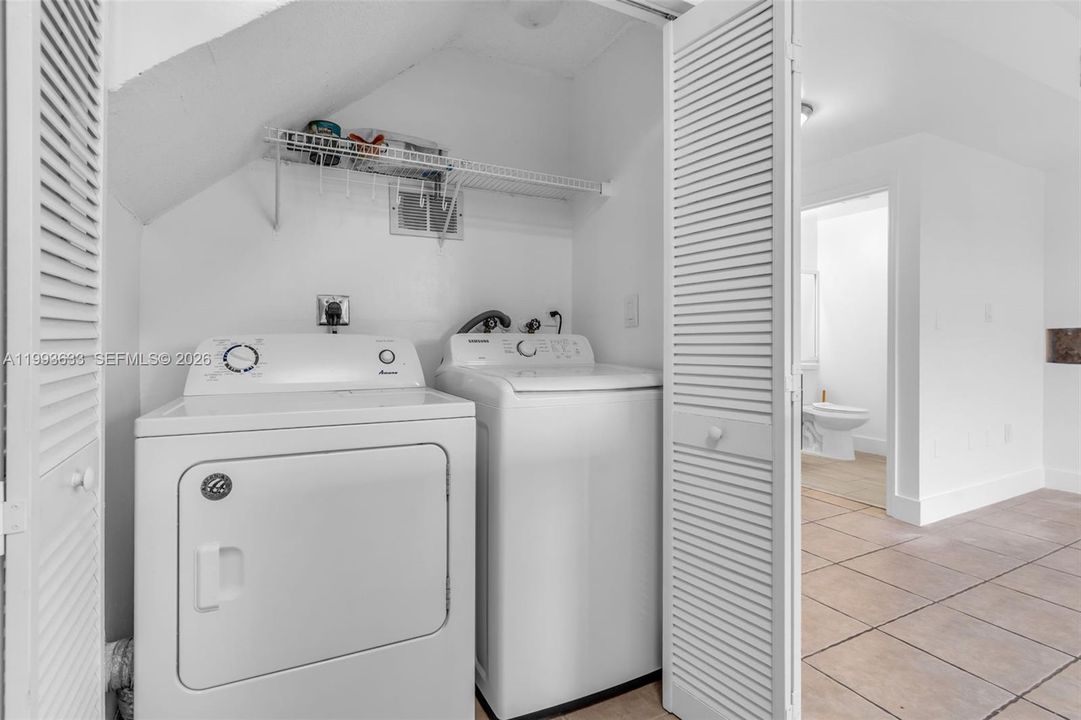 En Renta: $3,100 (3 camas, 2 baños, 1380 Pies cuadrados)