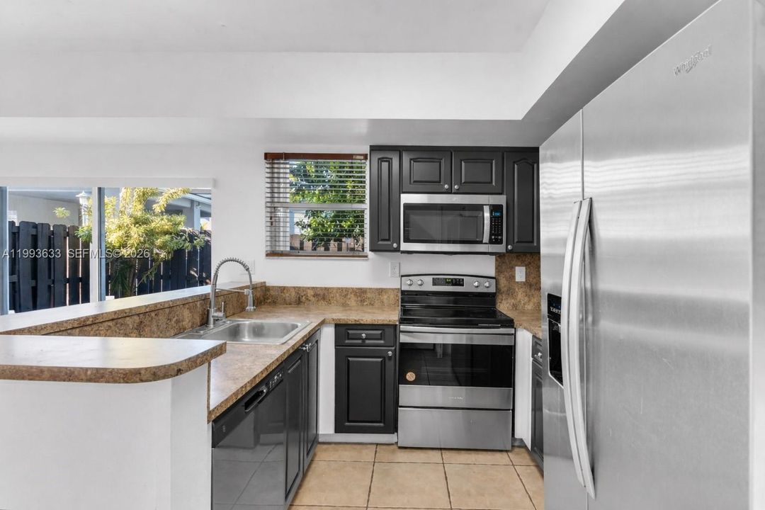 En Renta: $3,100 (3 camas, 2 baños, 1380 Pies cuadrados)