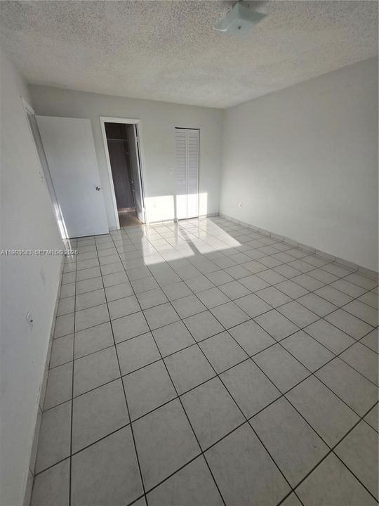 В аренду: $2,050 (2 спален, 2 ванн, 950 Квадратных фут)