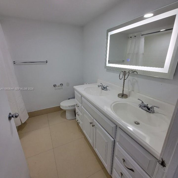 En Venta: $310,000 (1 camas, 1 baños, 743 Pies cuadrados)