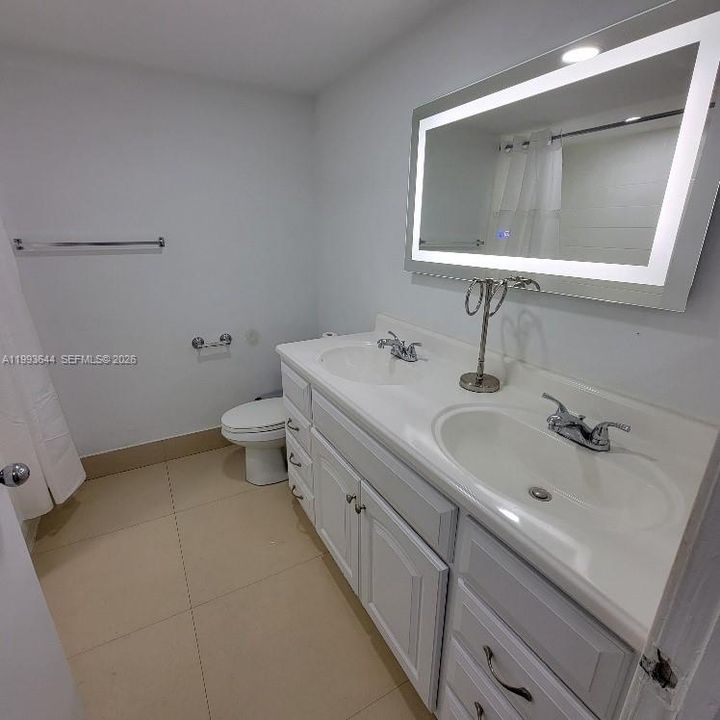 En Venta: $310,000 (1 camas, 1 baños, 743 Pies cuadrados)