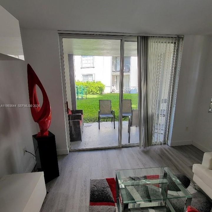 En Venta: $310,000 (1 camas, 1 baños, 743 Pies cuadrados)