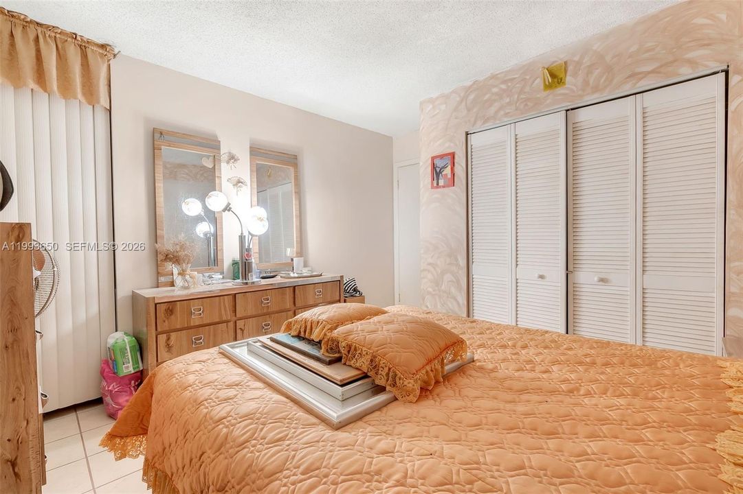 En Venta: $339,000 (3 camas, 2 baños, 1080 Pies cuadrados)