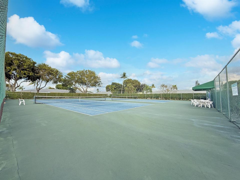 Pickleball & Tennis