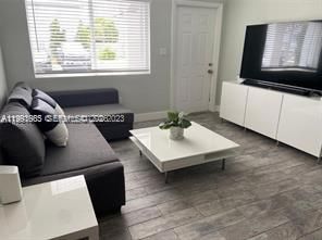 В аренду: $2,550 (2 спален, 2 ванн, 780 Квадратных фут)