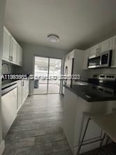 В аренду: $2,550 (2 спален, 2 ванн, 780 Квадратных фут)