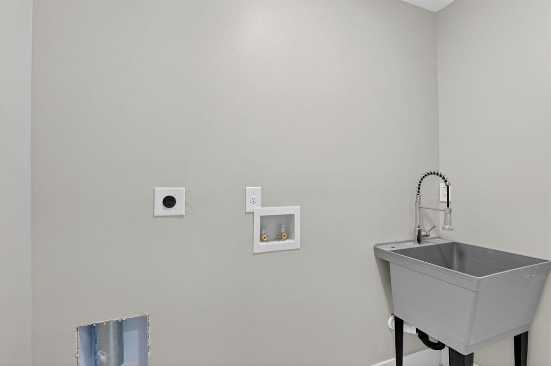 47-web-or-mls-P1171173