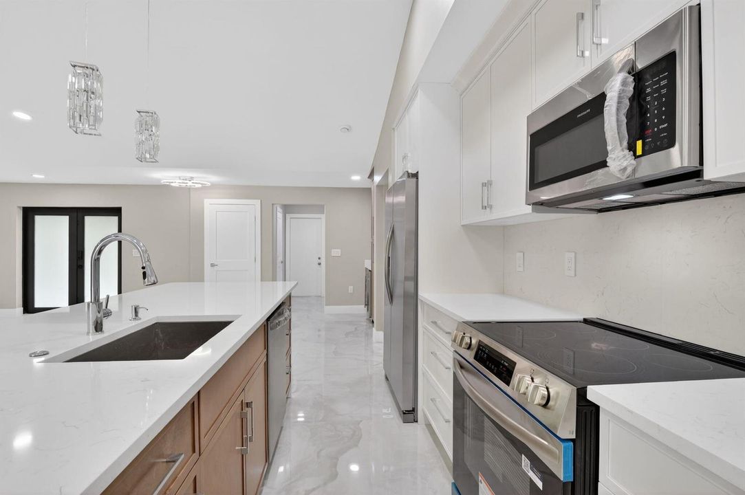 67-web-or-mls-P1171228