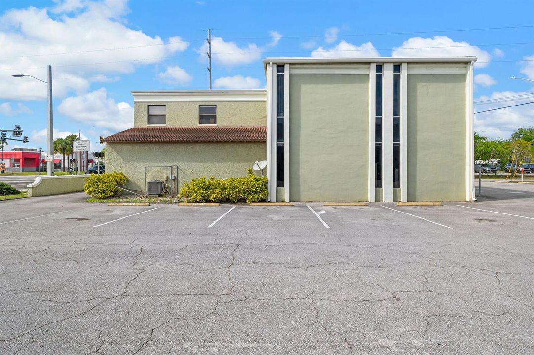8-web-or-mls-500 S US Hwy 1 - 8