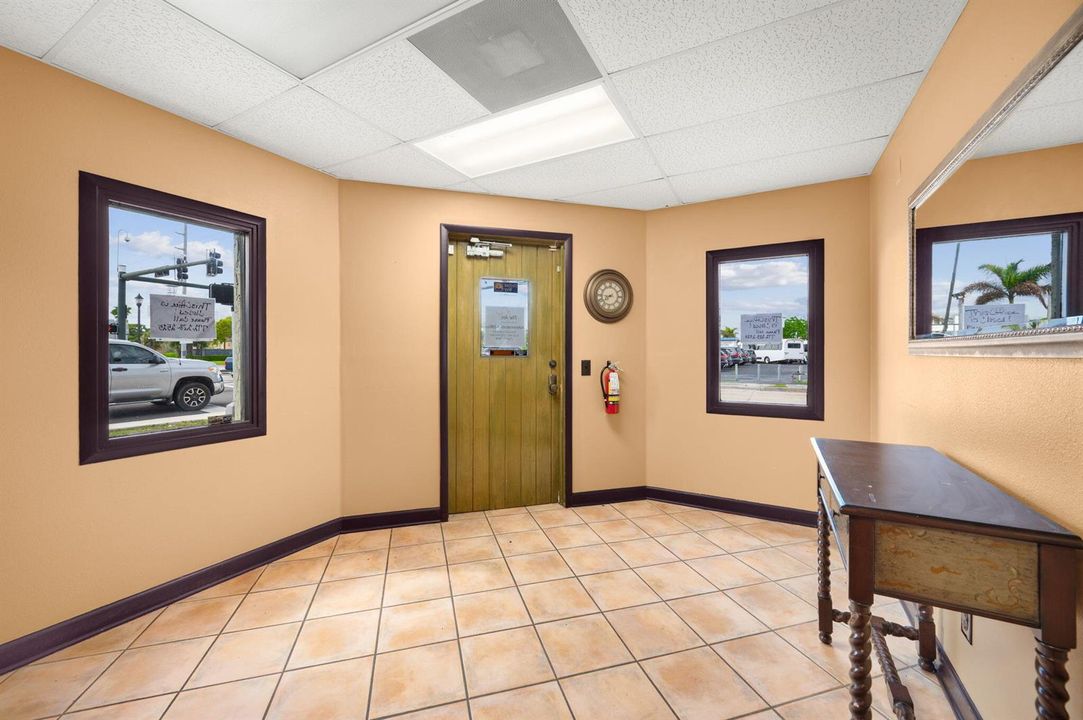 9-web-or-mls-500 S US Hwy 1 - 9