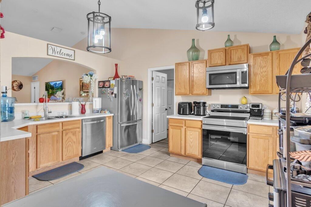 Kitchen.jpg-SMALL