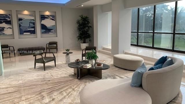 Activo con contrato: $182,490 (1 camas, 1 baños, 913 Pies cuadrados)