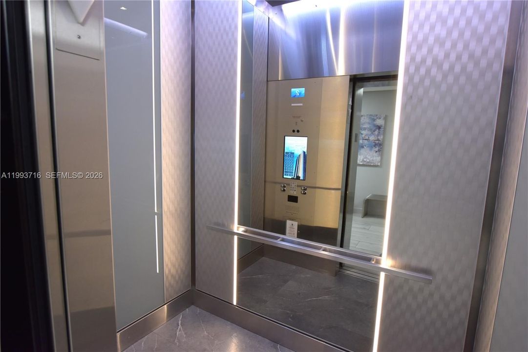 Activo con contrato: $182,490 (1 camas, 1 baños, 913 Pies cuadrados)