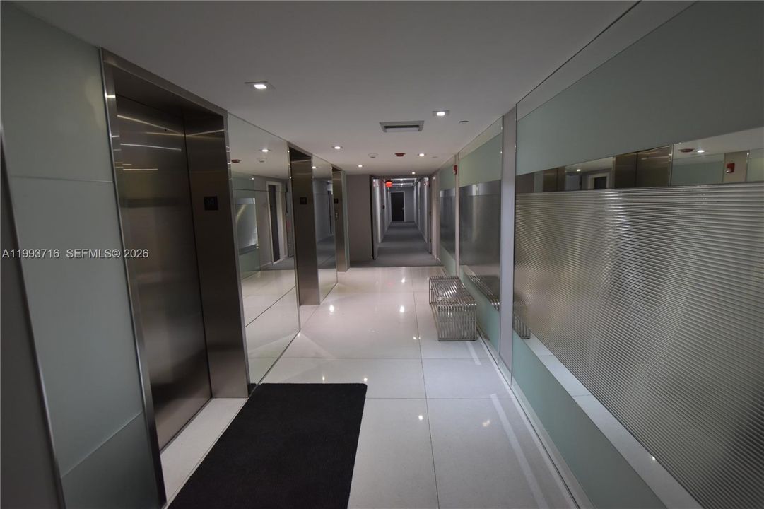 Activo con contrato: $182,490 (1 camas, 1 baños, 913 Pies cuadrados)