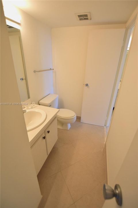 Activo con contrato: $182,490 (1 camas, 1 baños, 913 Pies cuadrados)