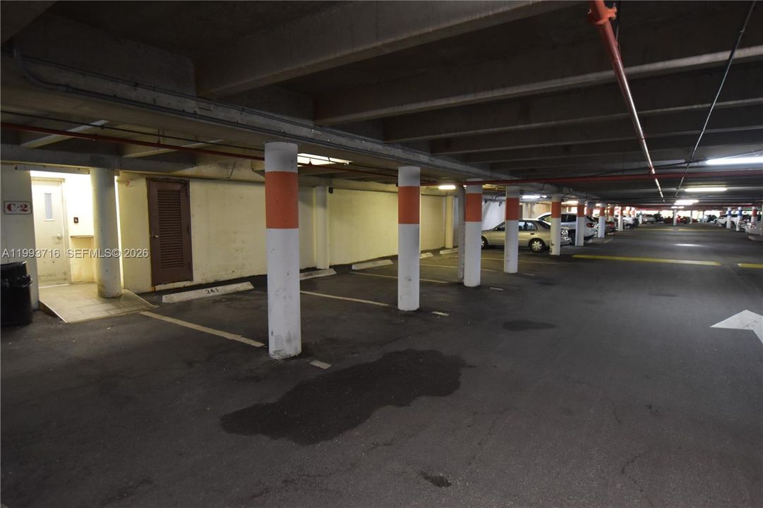 Activo con contrato: $182,490 (1 camas, 1 baños, 913 Pies cuadrados)