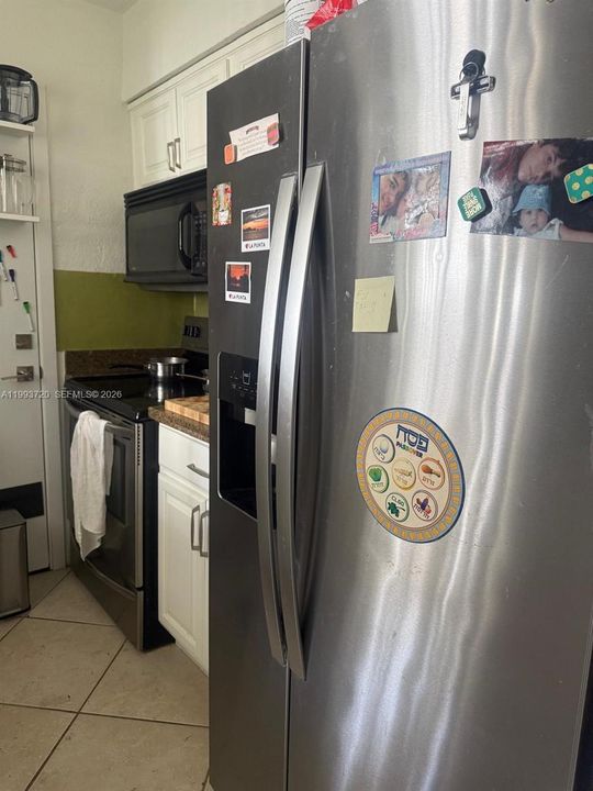 Activo con contrato: $337,000 (3 camas, 2 baños, 1054 Pies cuadrados)