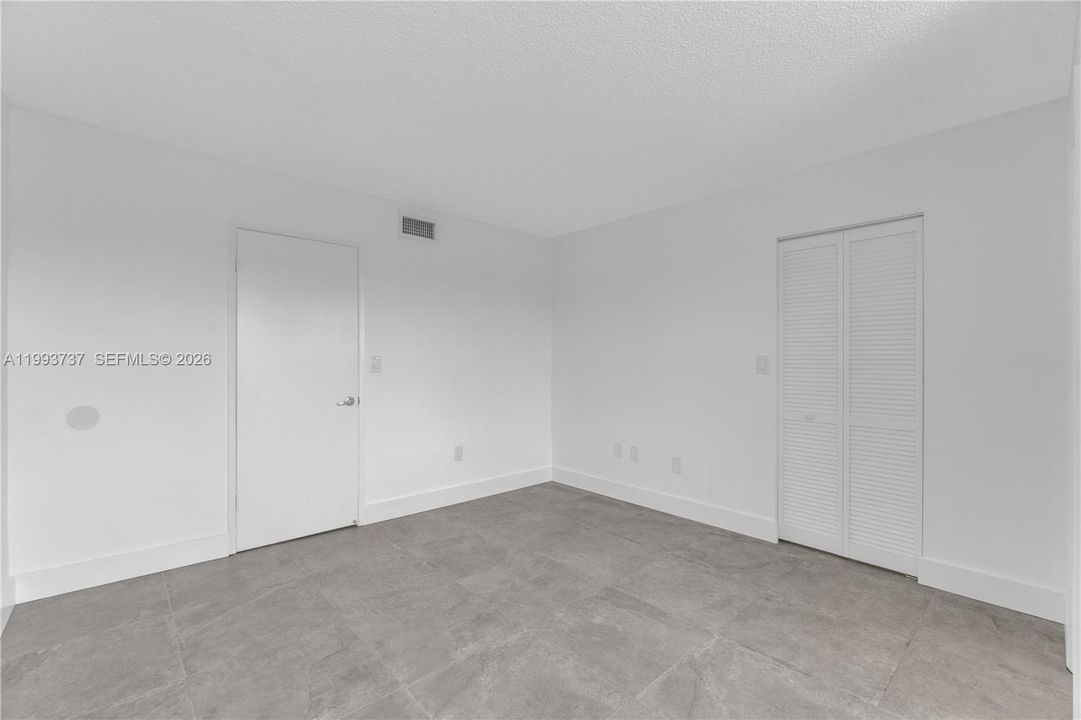 На продажу: $360,000 (2 спален, 2 ванн, 1520 Квадратных фут)