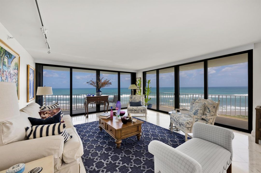floor to ceiling ocean