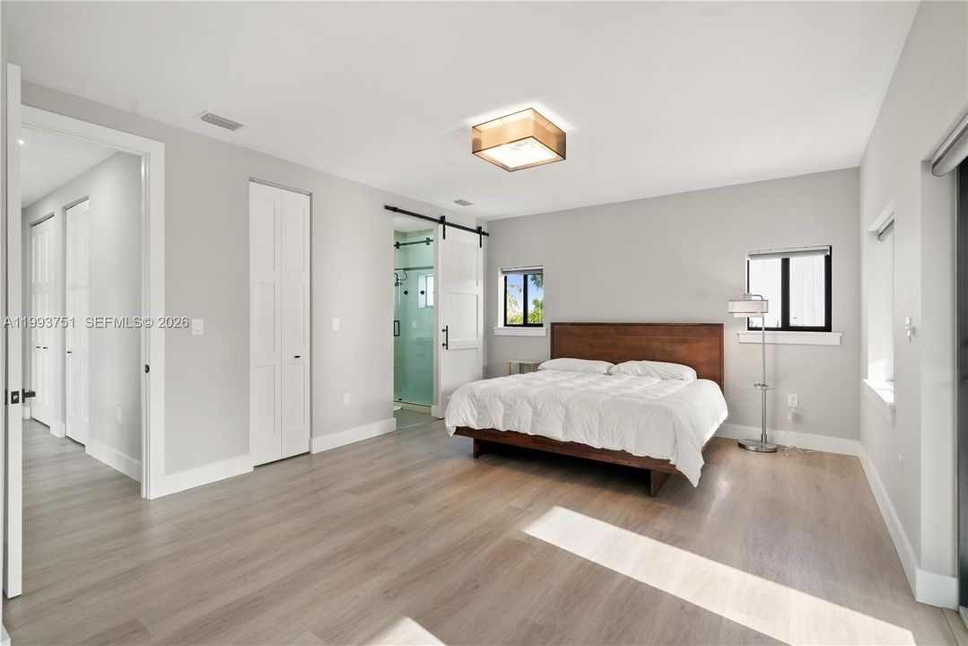 For Sale: $939,000 (3 beds, 3 baths, 1936 Square Feet)