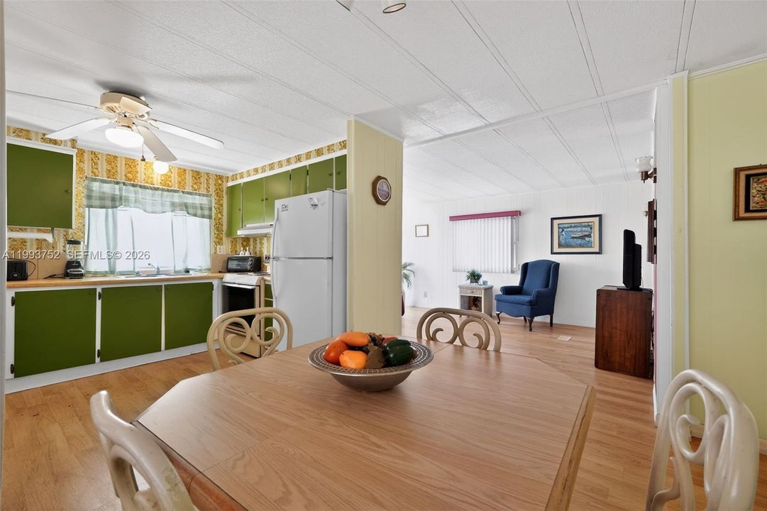 For Sale: $25,000 (2 beds, 1 baths, 1100 Square Feet)