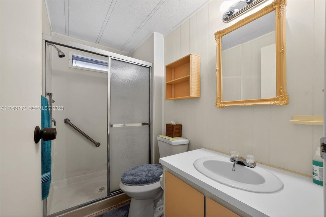 For Sale: $25,000 (2 beds, 1 baths, 1100 Square Feet)