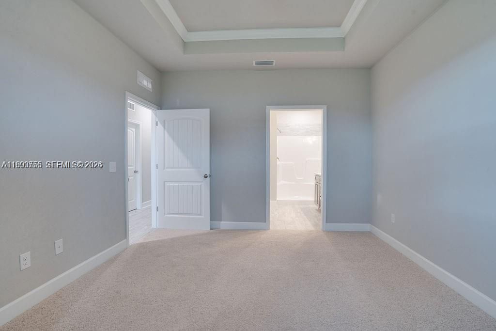 For Rent: $2,400 (3 beds, 2 baths, 2017 Square Feet)